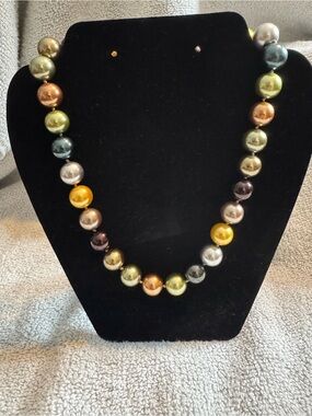 KJL 2009 Multitone Metallic Pearl Necklace in Gold, Green, Silver, Bronze